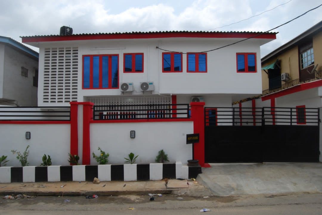 7 Bedroom Fully detached duplex for sale